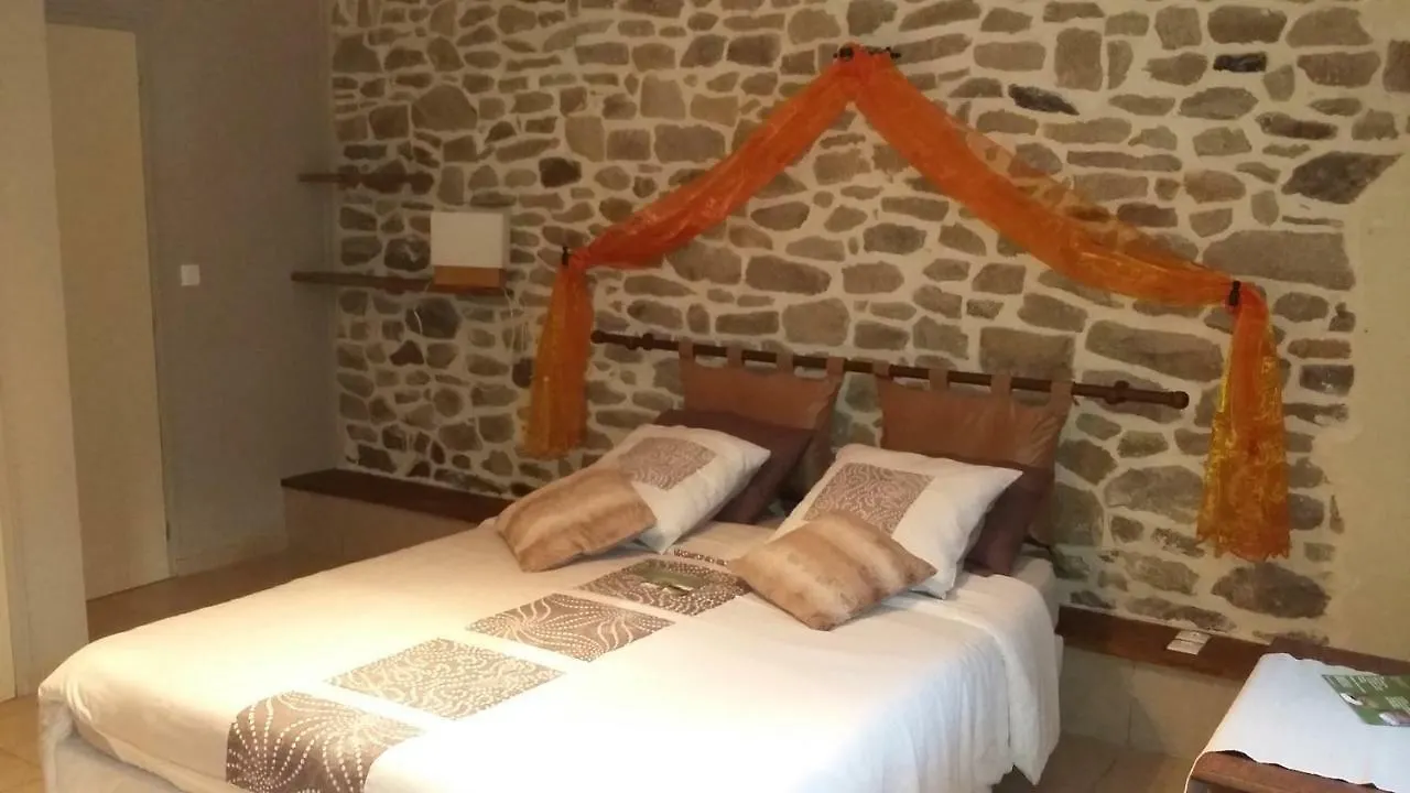 La Roussilhe Bed & Breakfast Sousceyrac