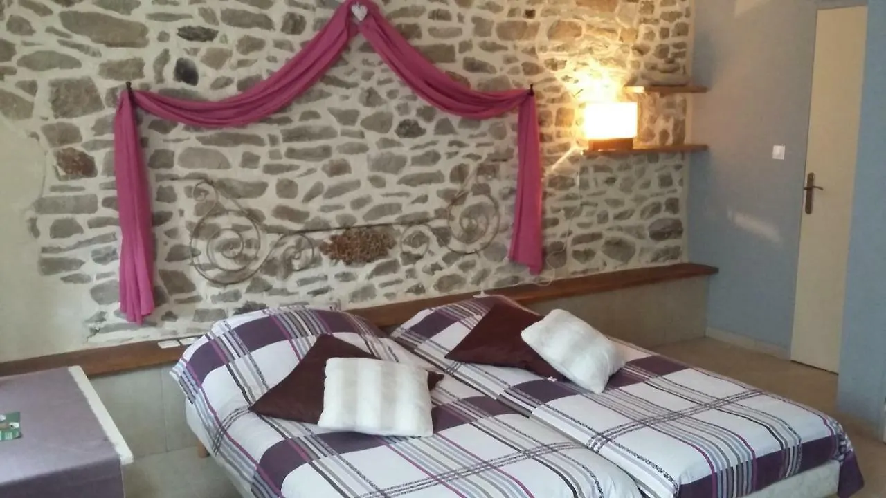 La Roussilhe Bed & Breakfast Sousceyrac